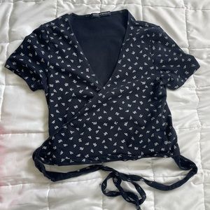 BRANDY MELVILLE wrap top